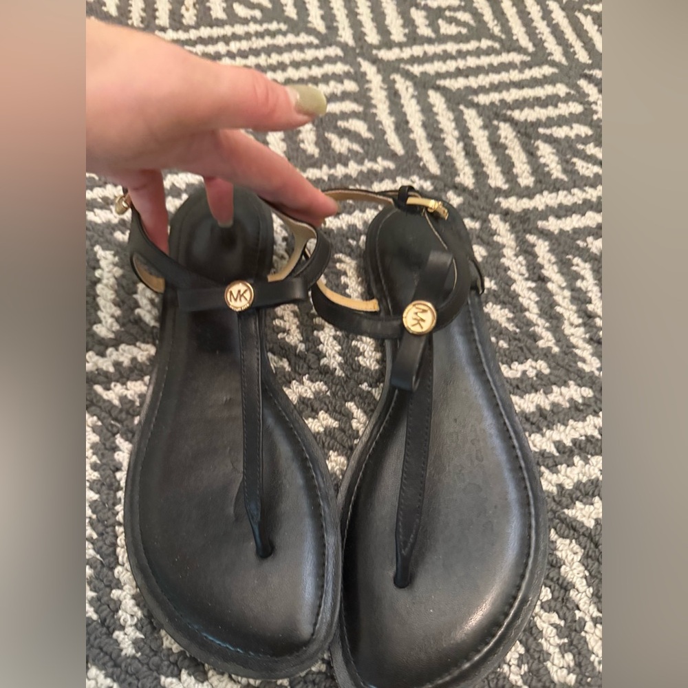 Michael Michael Kors Bow-detail Leather Thong-strap Sandals Size 7.5